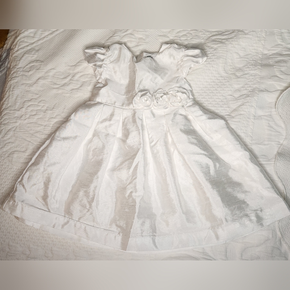 Carter's white dress for special occacions size 12 months